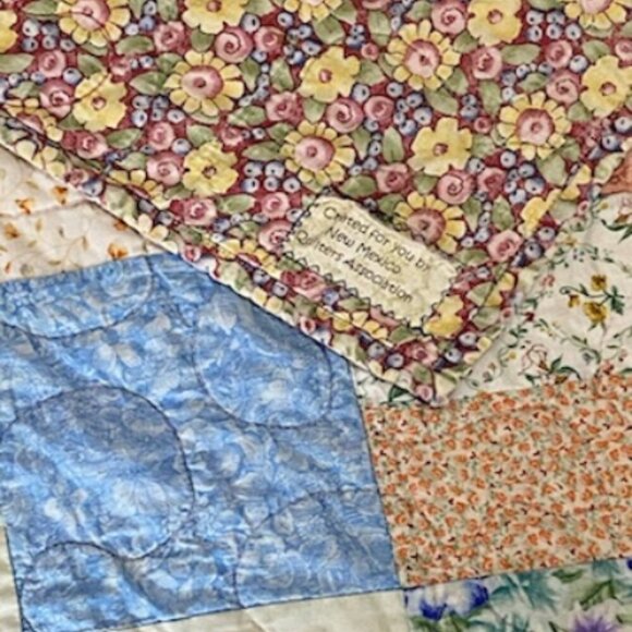 AMAZING Handmade Quilt New Mexico Quilters Association Pastel Floral Flower VTG - Picture 6 of 8